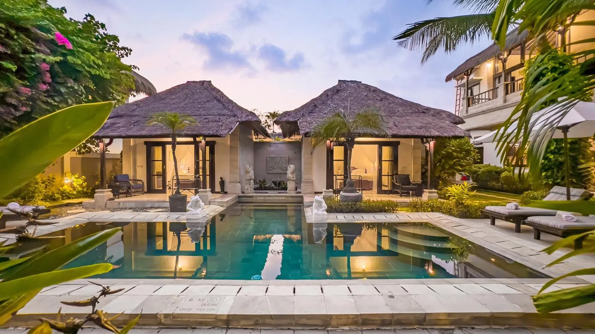 Villa Bugis Kayu Aya Seminyak 0*, 塞米亚克