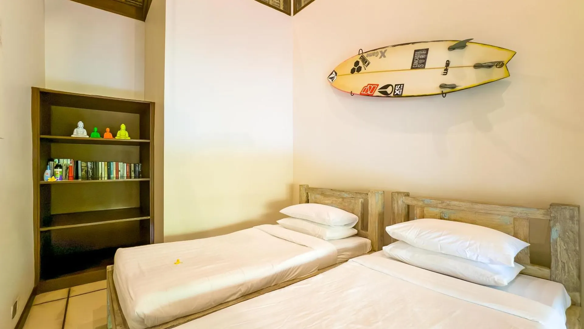 Villa Bugis Kayu Aya Seminyak 0*, 塞米亚克