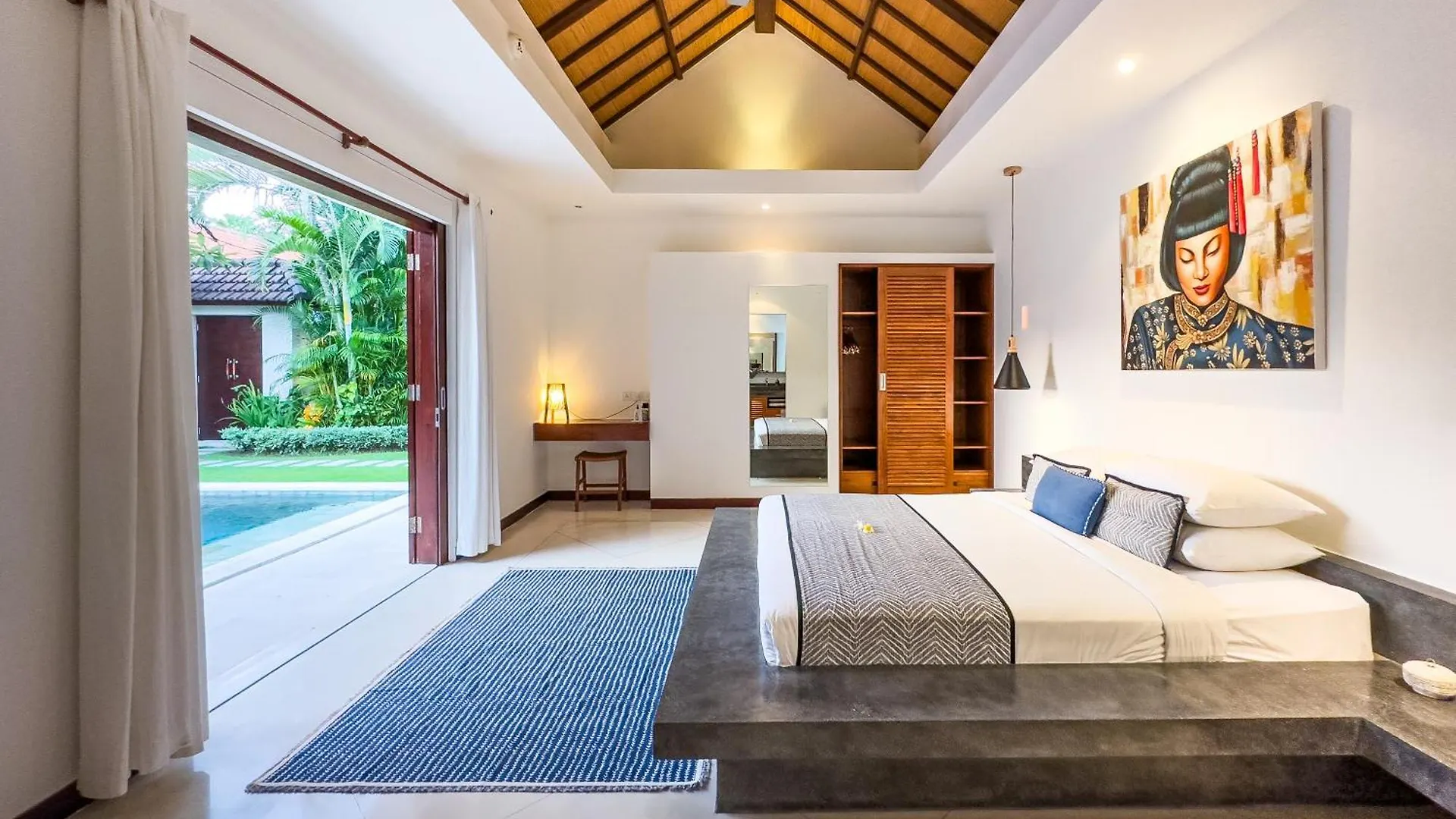 Villa Bugis Kayu Aya Seminyak  塞米亚克