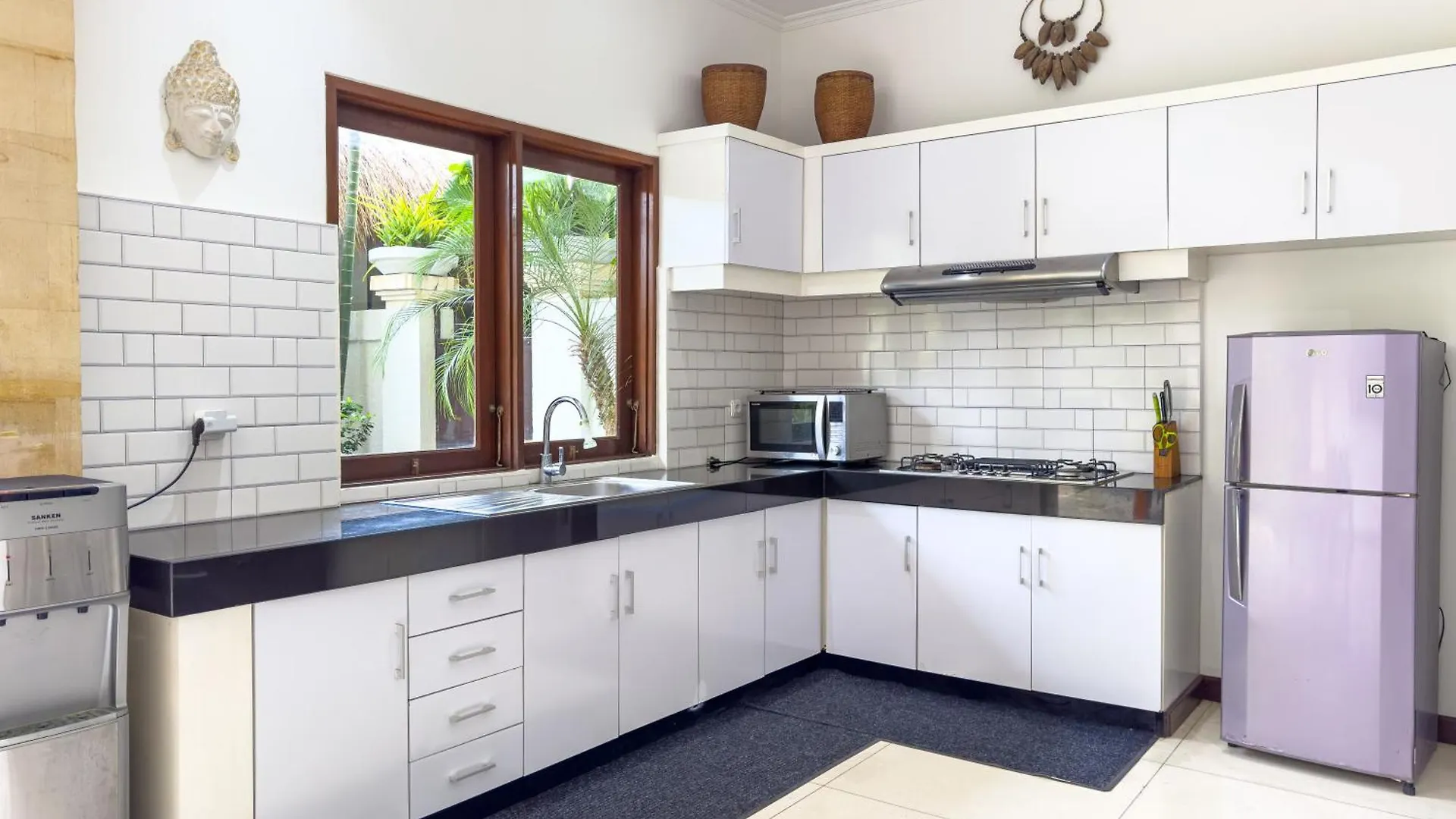 Villa Bugis Kayu Aya Seminyak