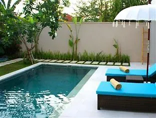 Villa Bugis Kayu Aya Seminyak